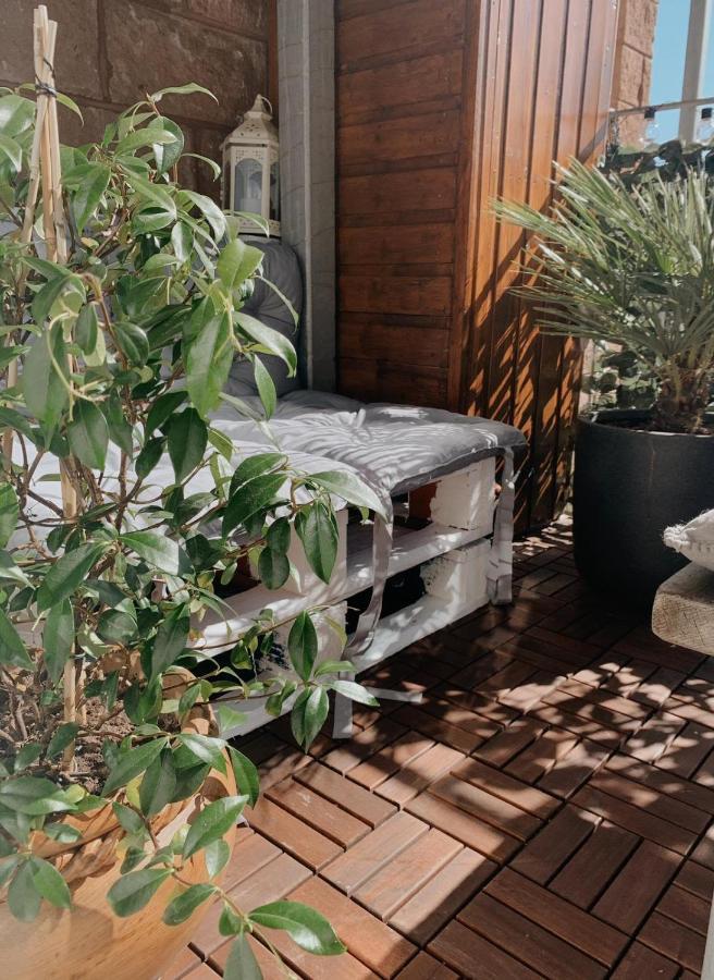 Pass The Keys Lovely 2Bedroom Flat With Balcony Единбург Екстер'єр фото